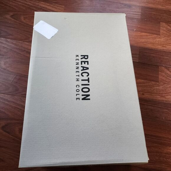 Kenneth Cole Reaction Ely Chelsea Tan Boots 7 NIB - Picture 10 of 10